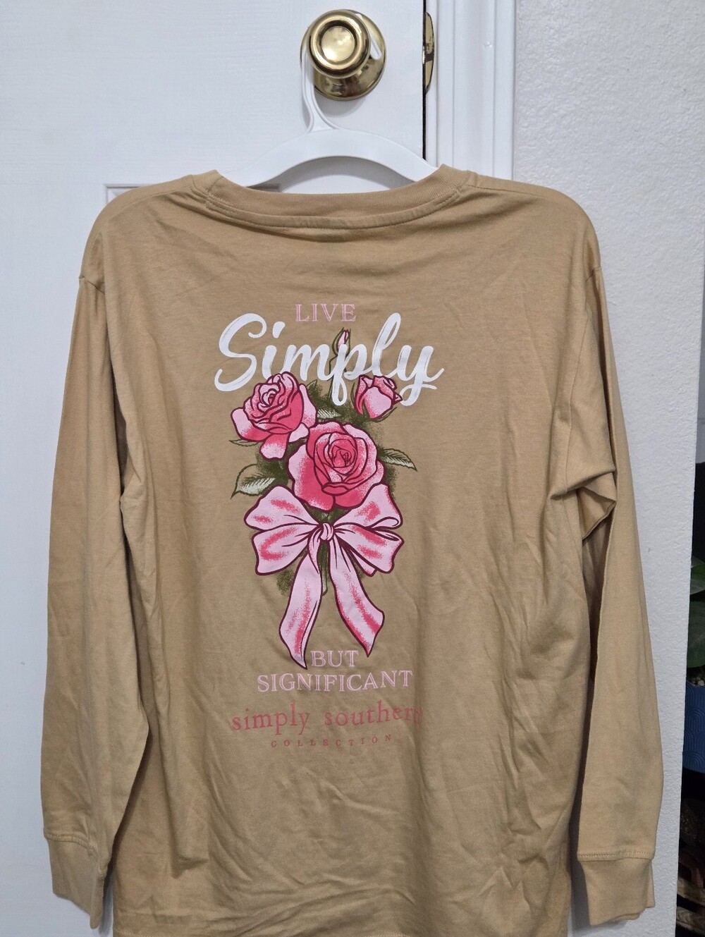 Simply Southern Girls Collection Long Sleeve Tee Gold Roses And Bows Youth Large